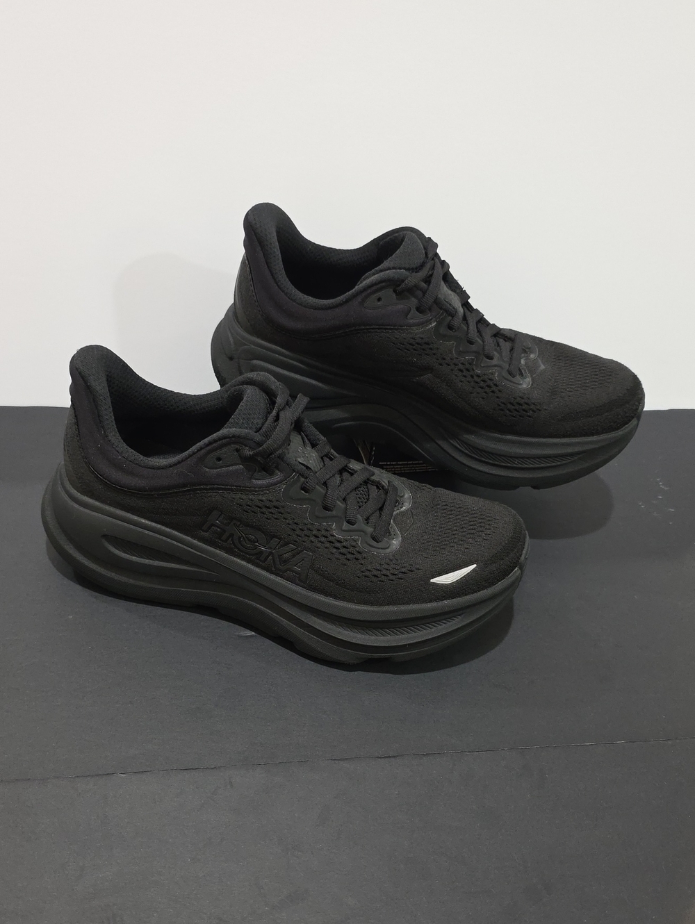 Hoka Bondi 9 Women's All-Black Cushioned Running Sneakers Size 7.5